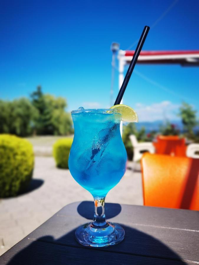 Sunrise Hotel & Camping Struga Eksteriør bilde