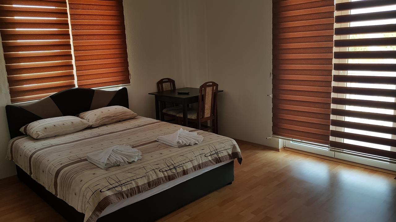 Sunrise Hotel & Camping Struga Eksteriør bilde